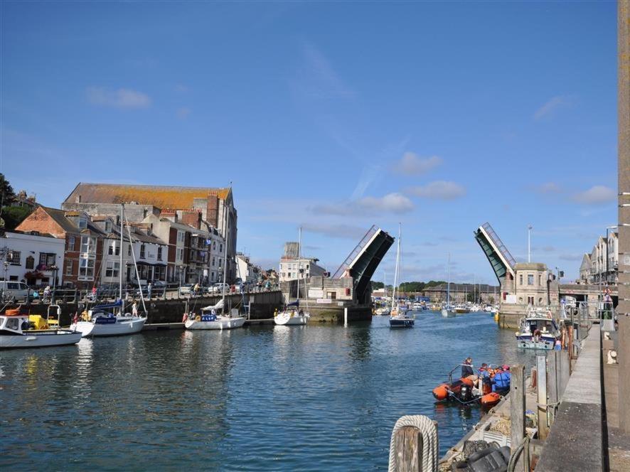 Old Harbour View Villa Weymouth Bagian luar foto